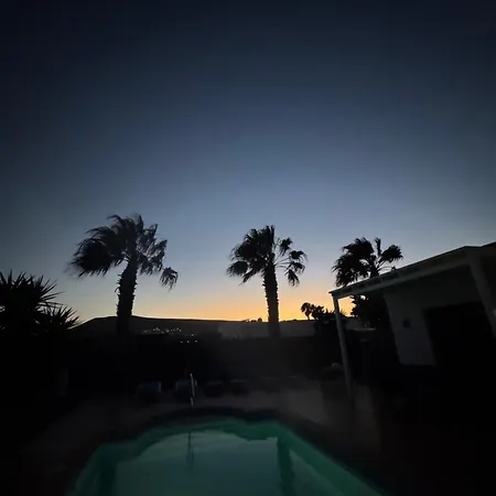 Sarah 普拉亚布兰卡