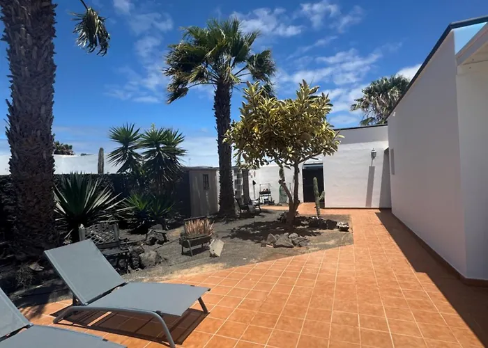 Sarah بلايا بلانكا